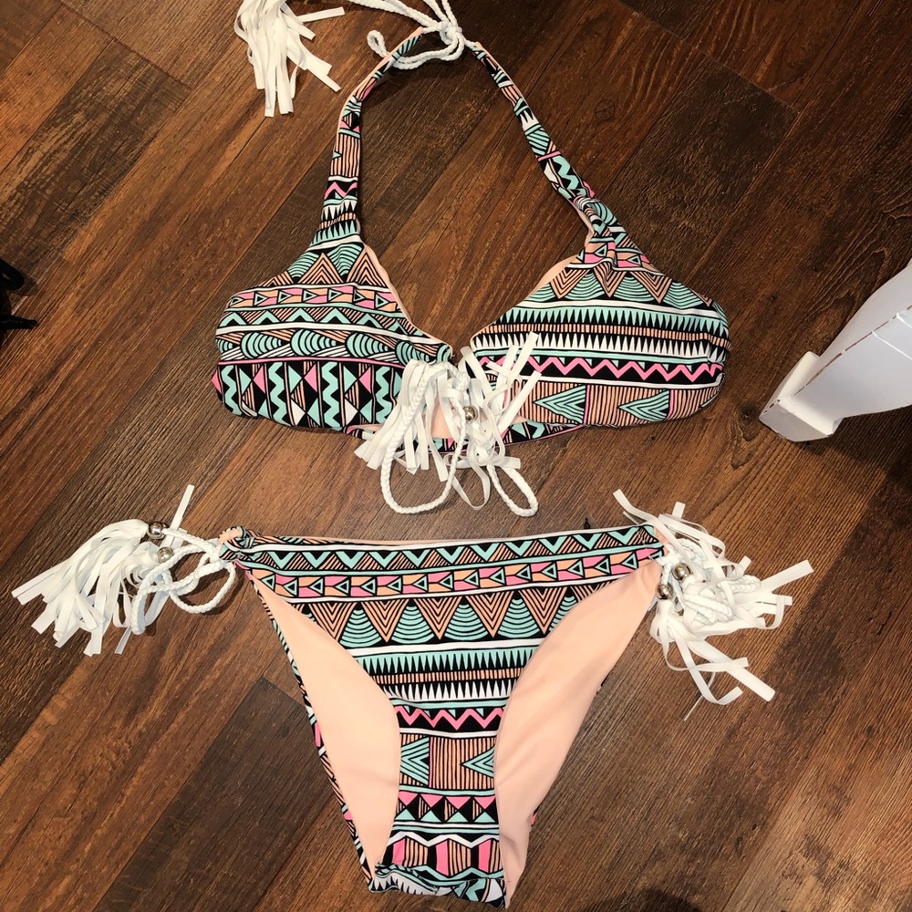 Light pink patterned bikini